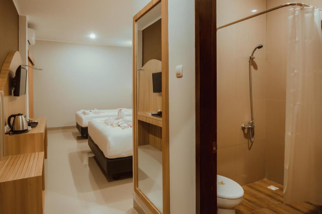 Panfila Hotel Kuta  Kültér fotó